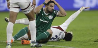 Revés Alviverde: Palmeiras Sofre Duro Golpe em Quito na Libertadores