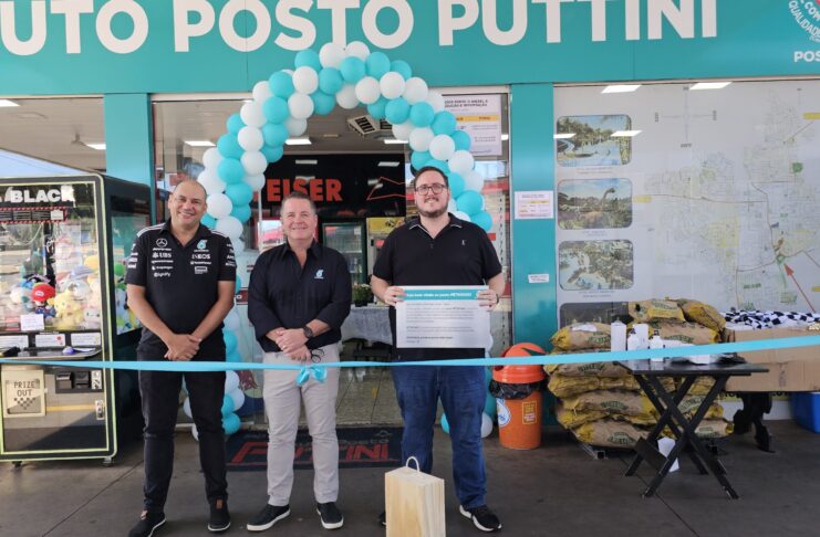 Petronas Inaugura Primeira Unidade em Olímpia com Evento Marcado por Carro de Stock Car e Parceria Estratégica