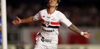 Goleada Tricolor: Ferreira Brilha com Hat-Trick e São Paulo Assume a Vice-Liderança do Brasileirão