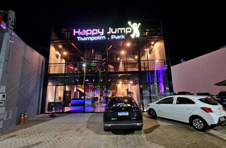 Happy Jump: Olímpia Inova com o Primeiro Parque de Trampolins da Cidade